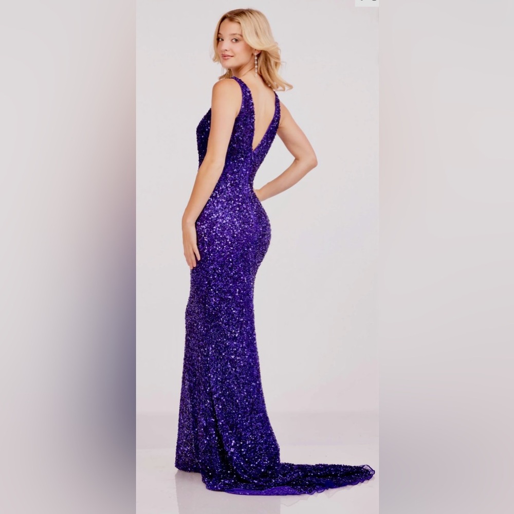 Elegant Purple Sequin V-Back Evening Gown